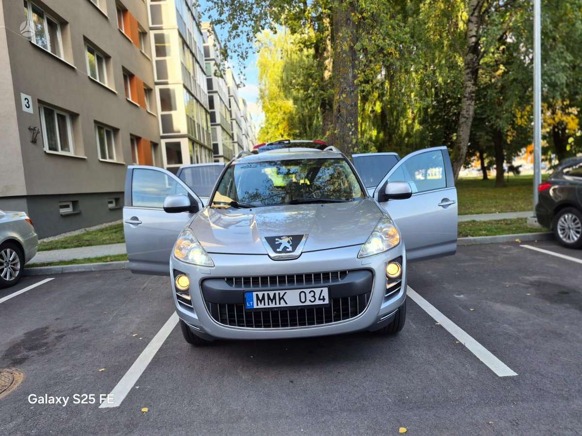 Peugeot 4007 2011 — photo 17