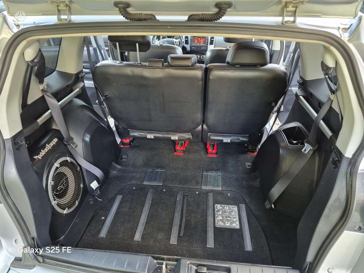 Peugeot 4007 2011 — photo 20
