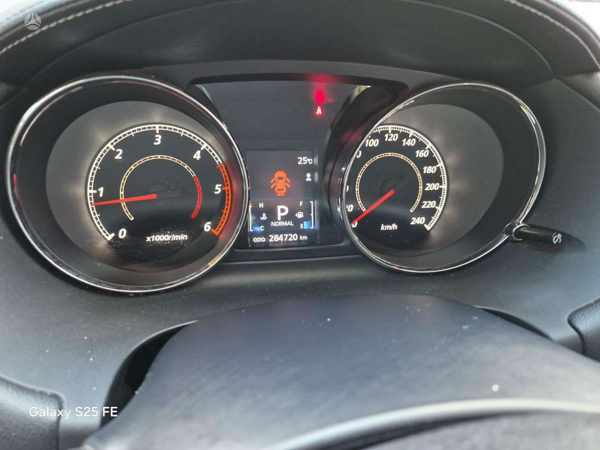 Peugeot 4007 2011 — photo 21