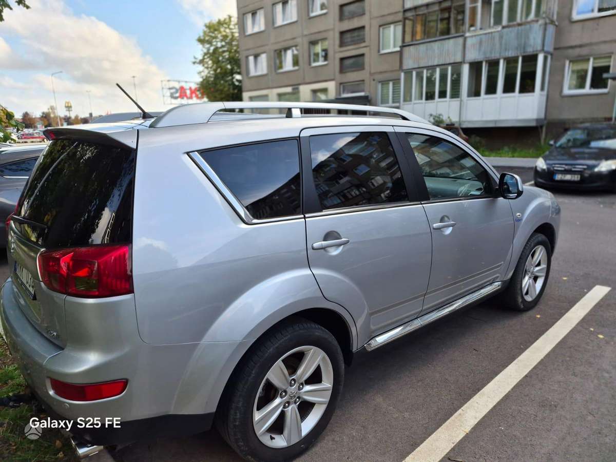 Peugeot 4007 2011 — photo 5
