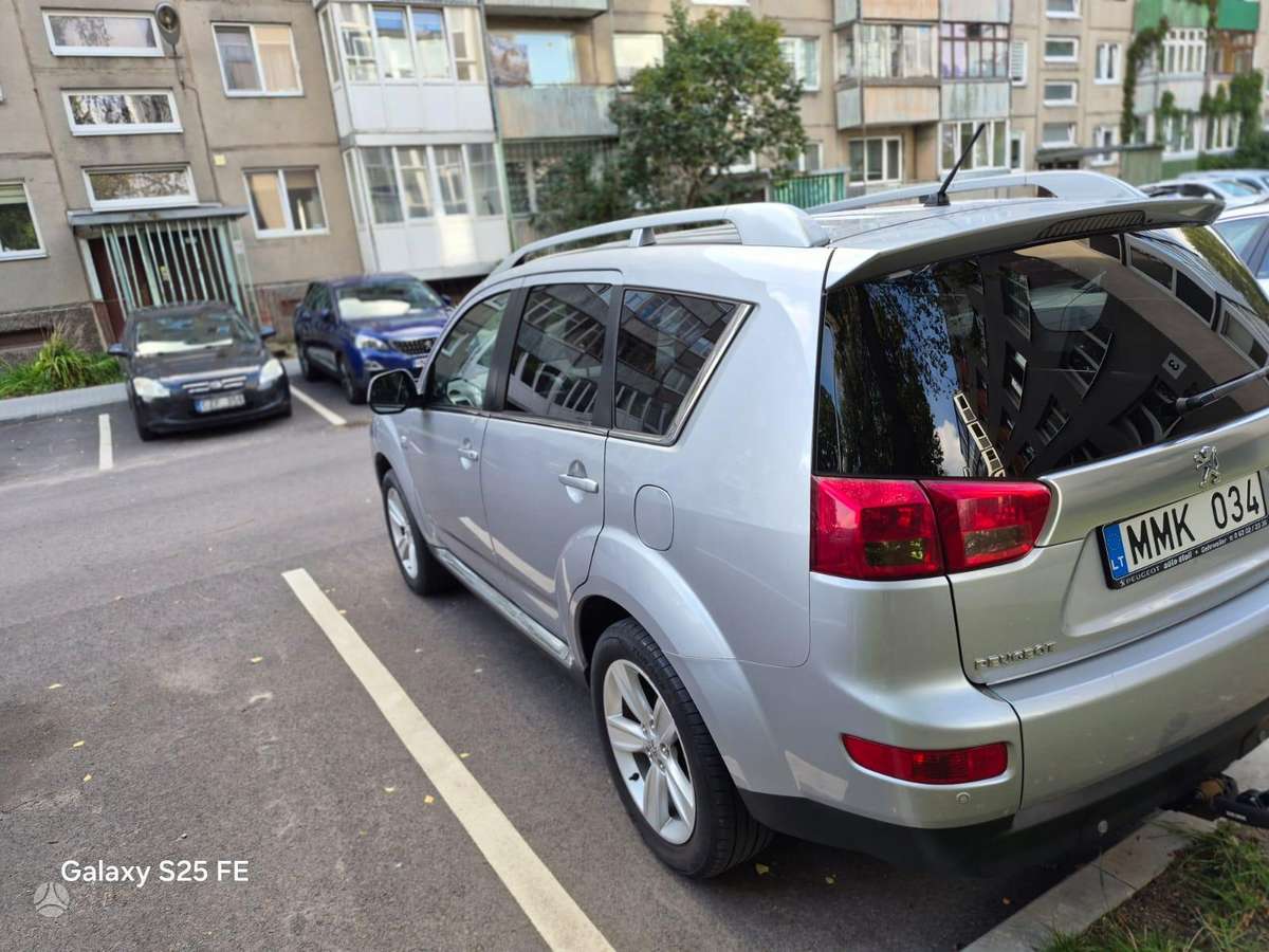 Peugeot 4007 2011 — photo 6