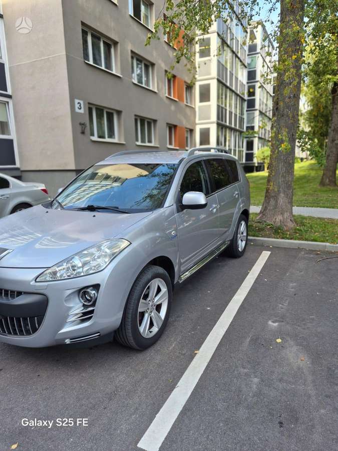 Peugeot 4007 2011 — photo 7