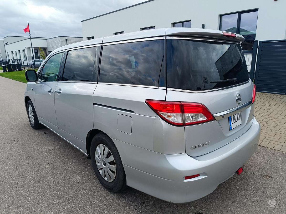 Nissan Quest 2011 — двигун 3500 cm³, 264 HP (194kW)