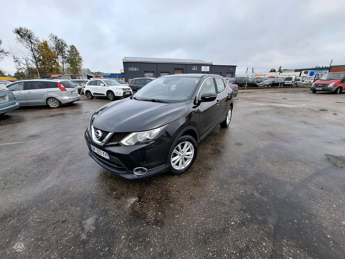 Nissan Qashqai 2014 — вигляд ззаду