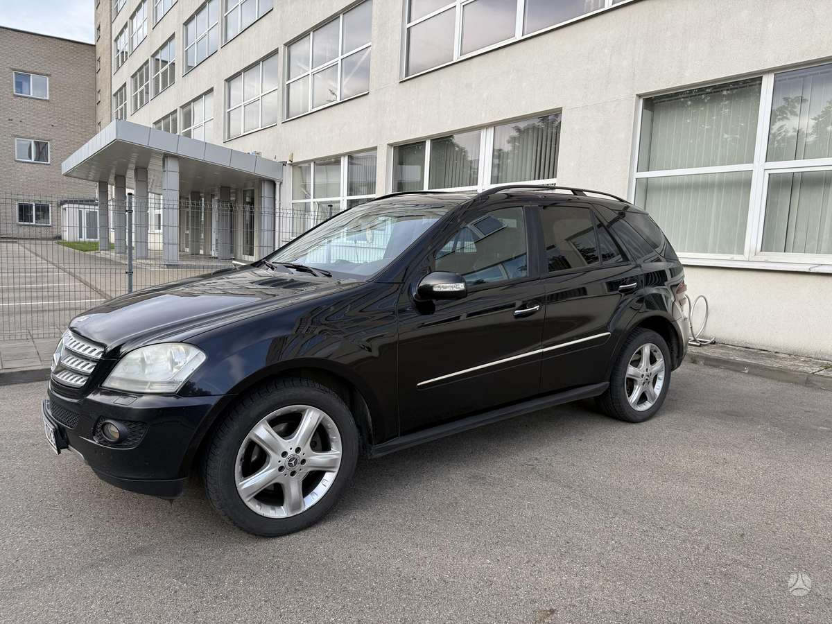 Mercedes-Benz ML320 2008 — двигун 2987 cm³, 211 HP (155kW)