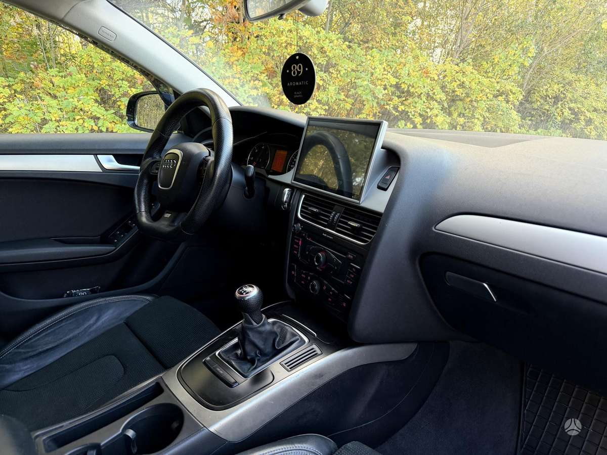 Audi A4 2008 — photo 10