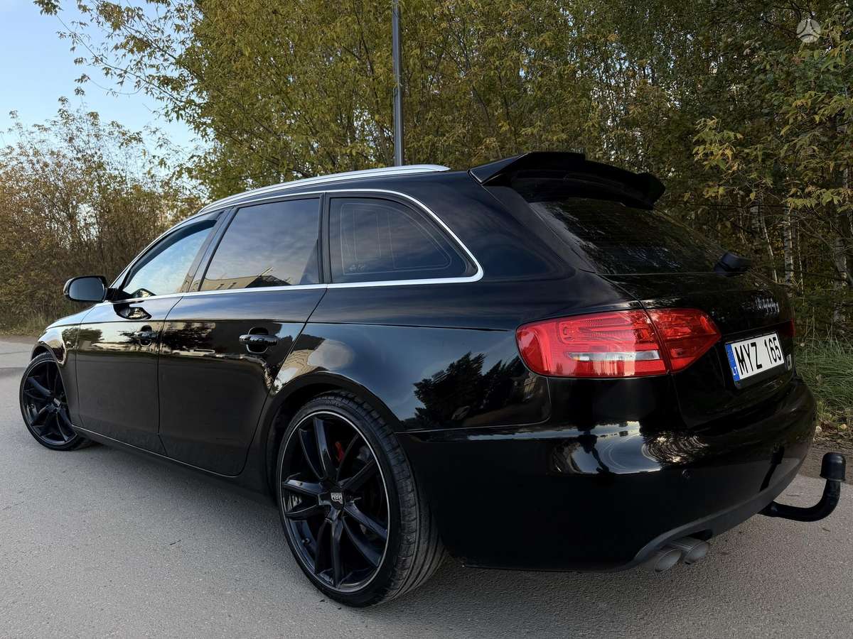 Audi A4 2008 — interior
