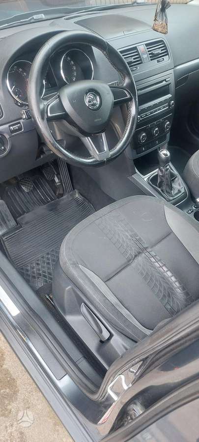 Skoda Yeti 2014 — photo 14