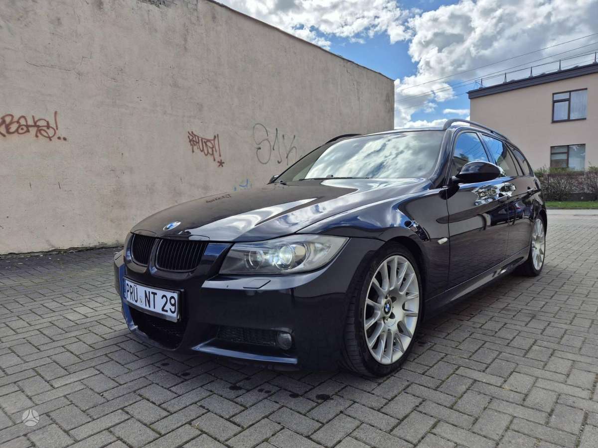 BMW 325, 2008