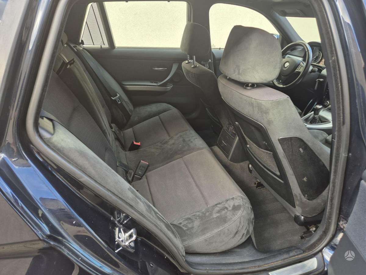 BMW 325 2008 — photo 21