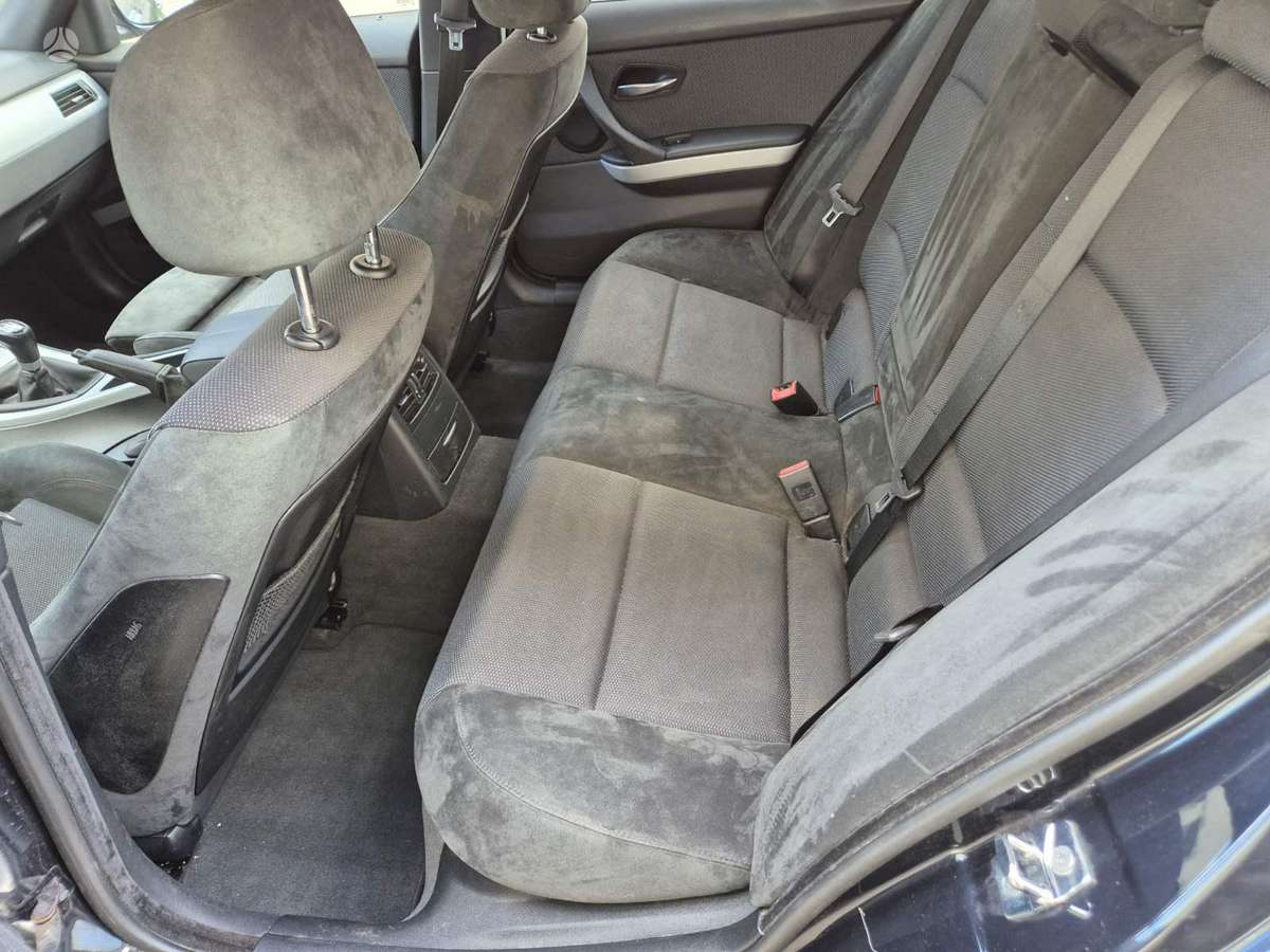 BMW 325 2008 — photo 23