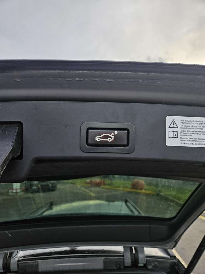 BMW 520 2009 — photo 15