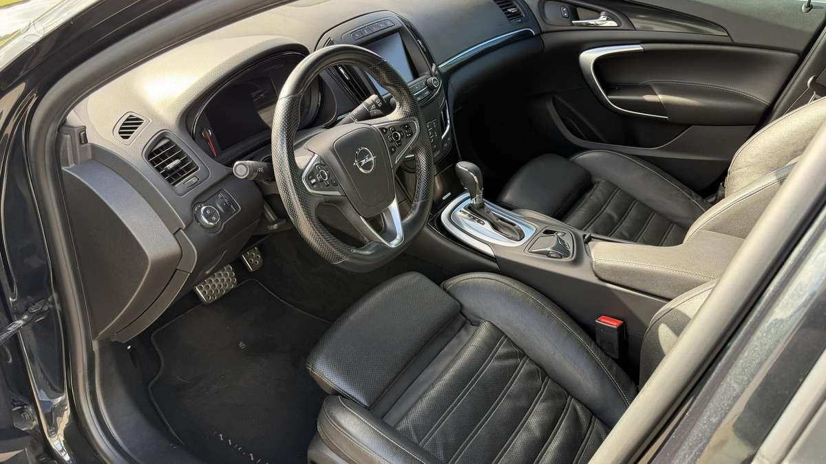 Opel Insignia 2013 — photo 10