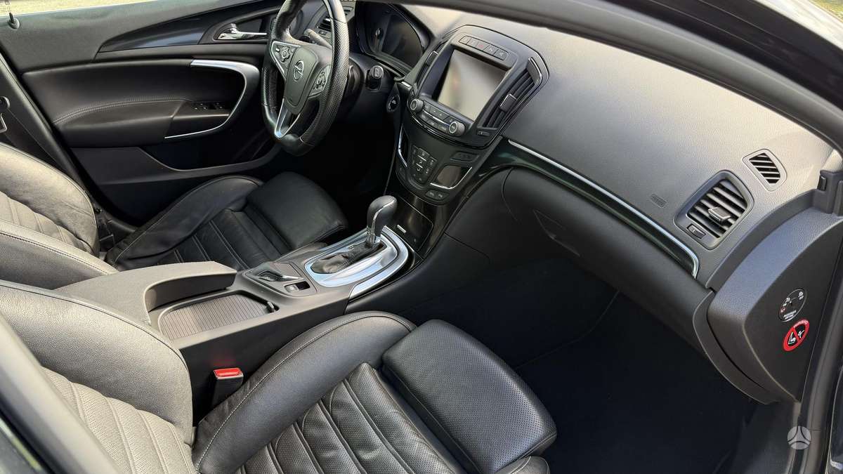 Opel Insignia 2013 — photo 13