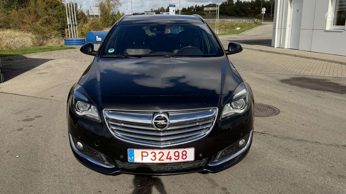 Opel Insignia 2013 — rear view