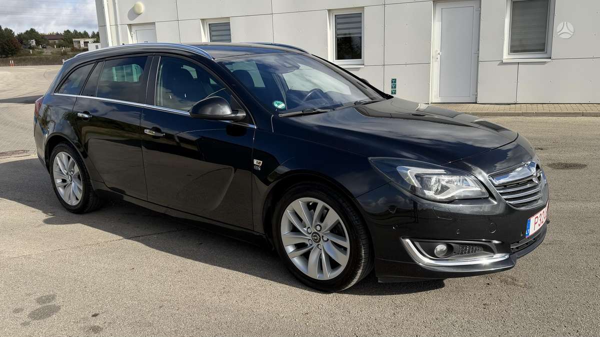 Opel Insignia 2013 — interior