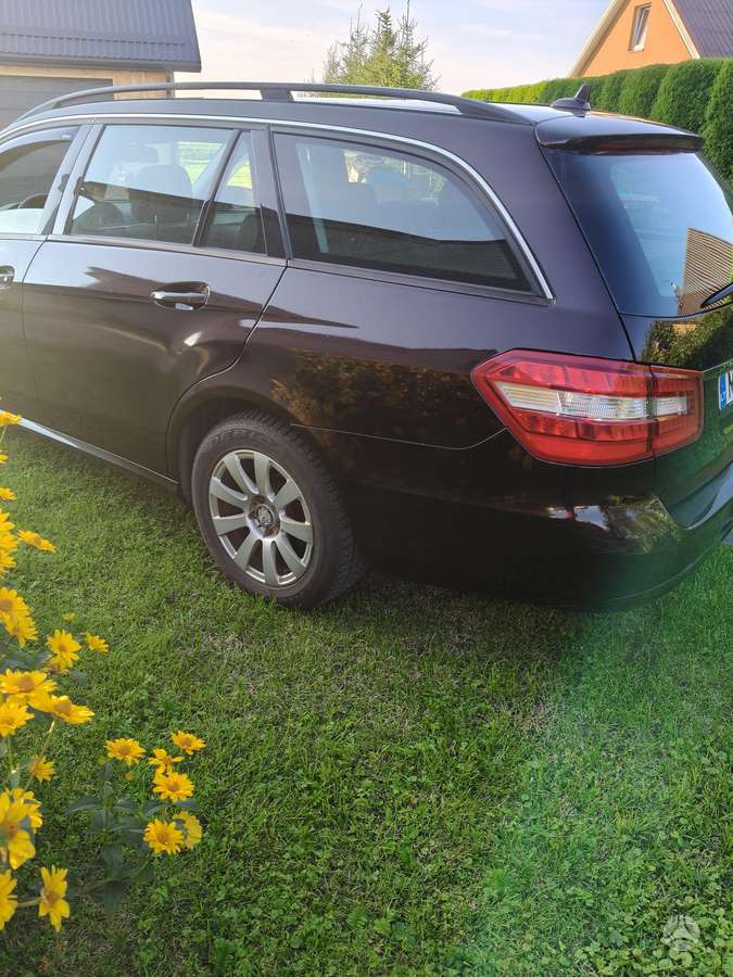 Mercedes-Benz E250 2011 — photo 6
