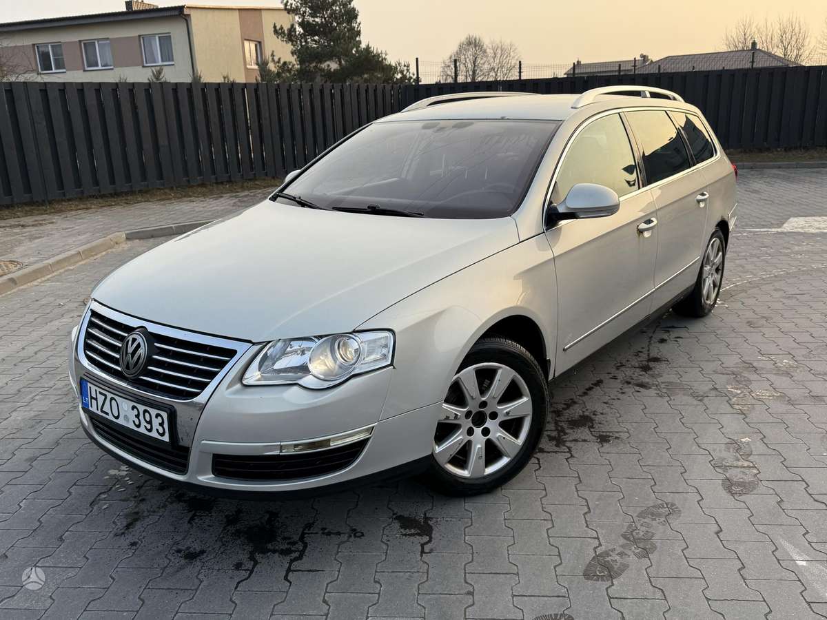 Volkswagen Passat 2008 — rear view
