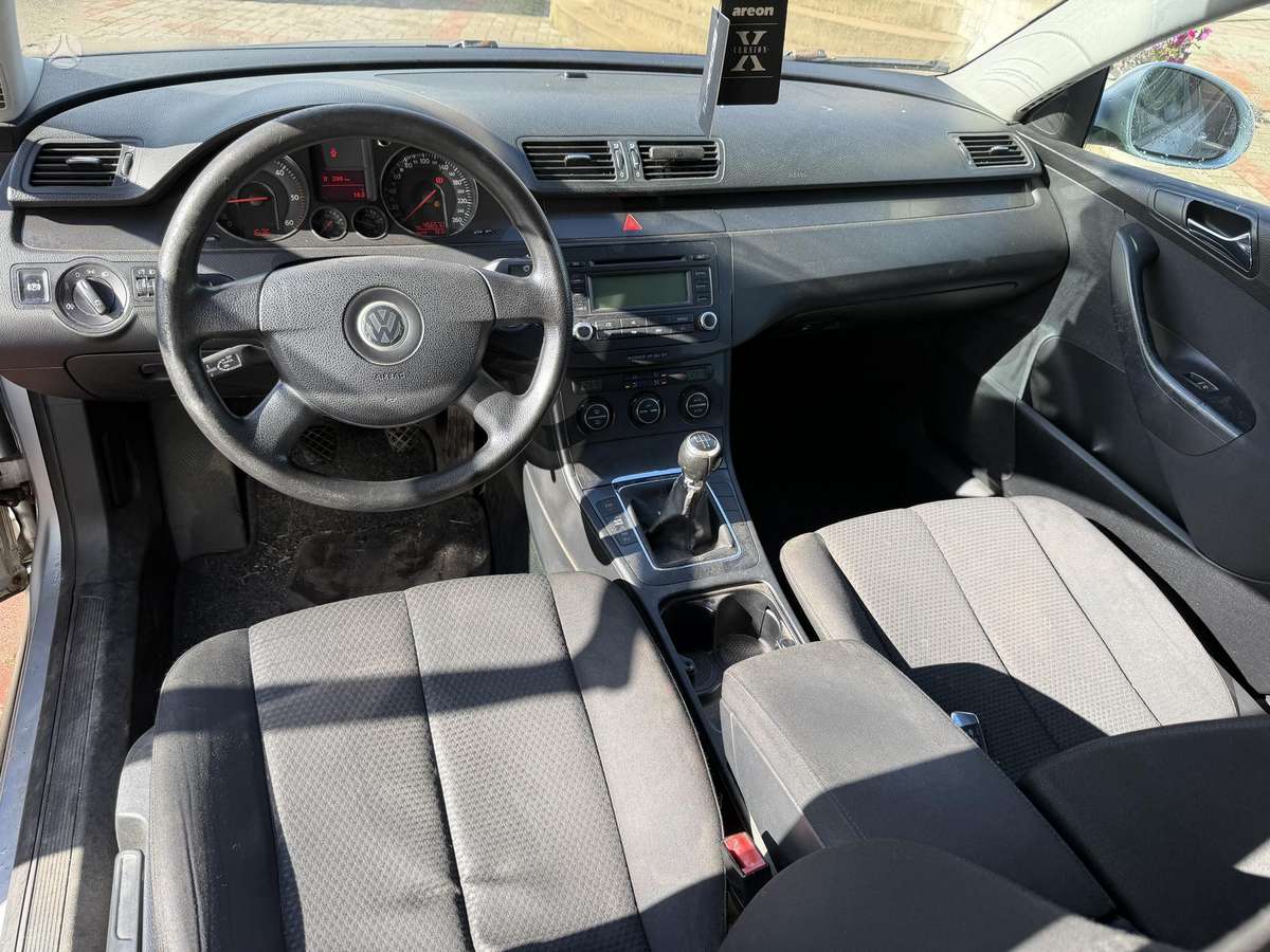 Volkswagen Passat 2005 — photo 5