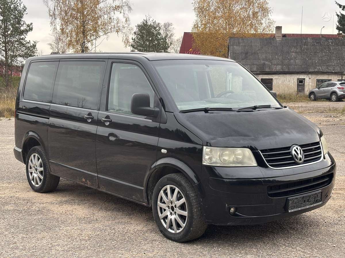 Volkswagen Multivan 2005 — салон