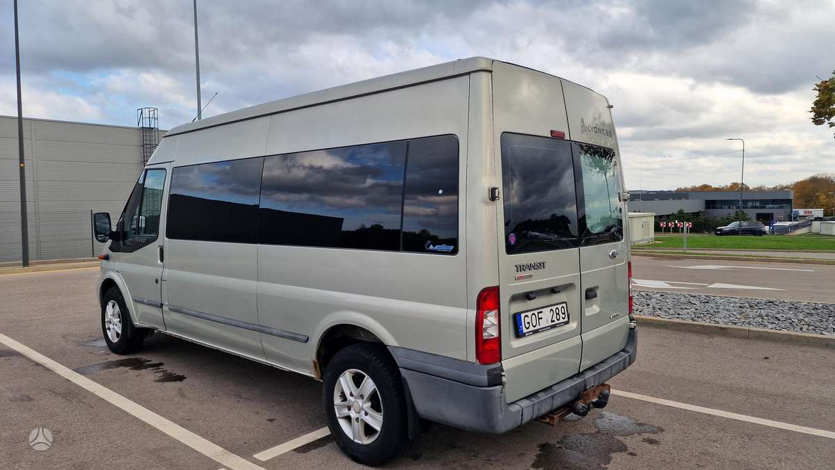 Ford Transit 2011 — двигун 3199 cm³, 200 HP (147kW)