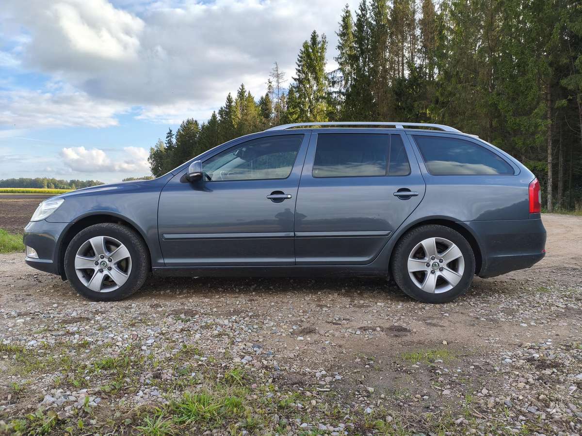 Skoda Octavia 2009 — photo 8