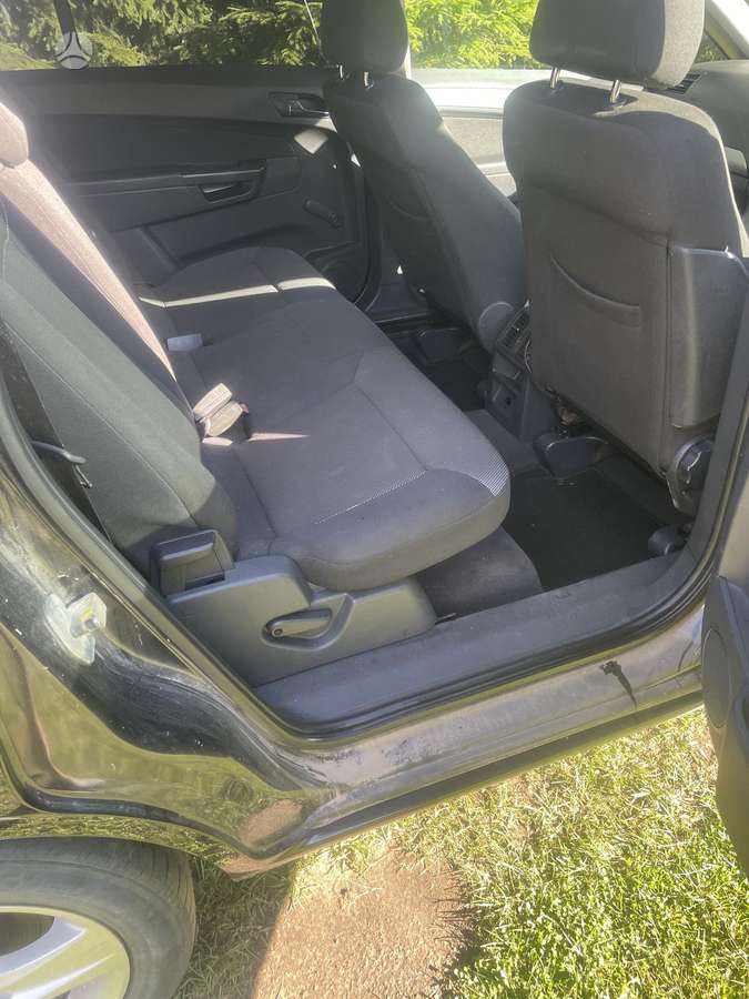 Opel Zafira 2009 — photo 12