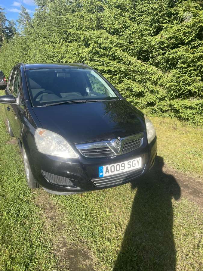 Opel Zafira 2009 — engine 1900 cm³