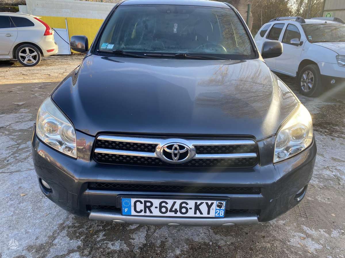 Toyota RAV4 2007 — вигляд ззаду