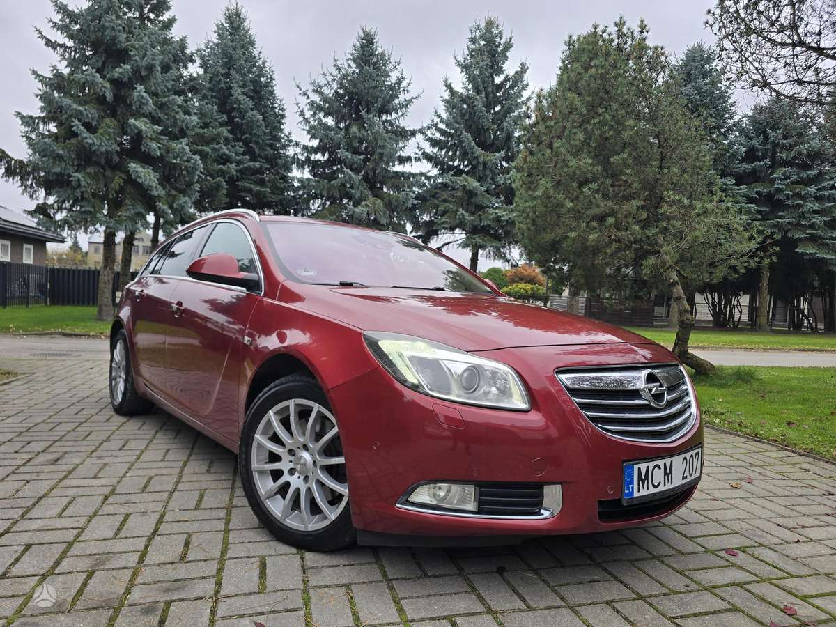 Opel Insignia 2010 — engine 1956 cm³, 160 HP (118kW)