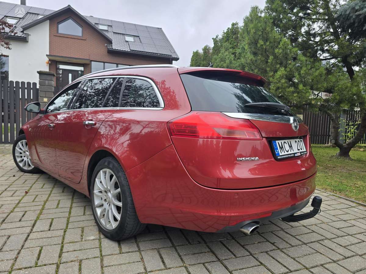 Opel Insignia 2010 — photo 7