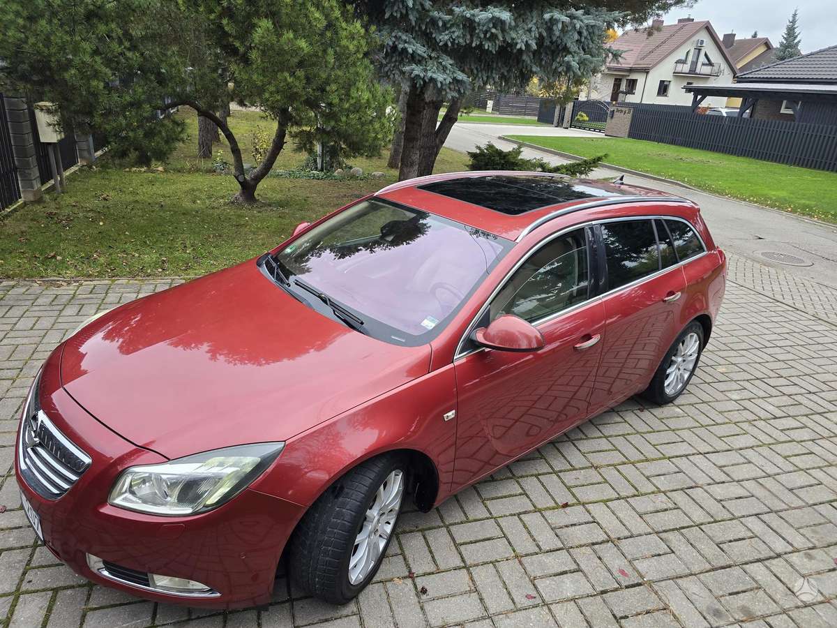 Opel Insignia 2010 — photo 8