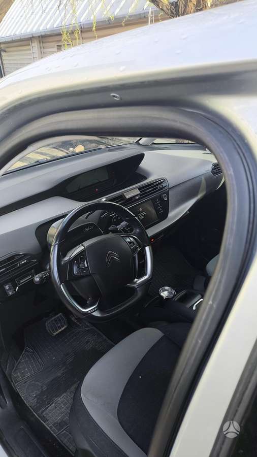 Citroen C4 2014 — engine 1560 cm³, 103 HP (76kW)