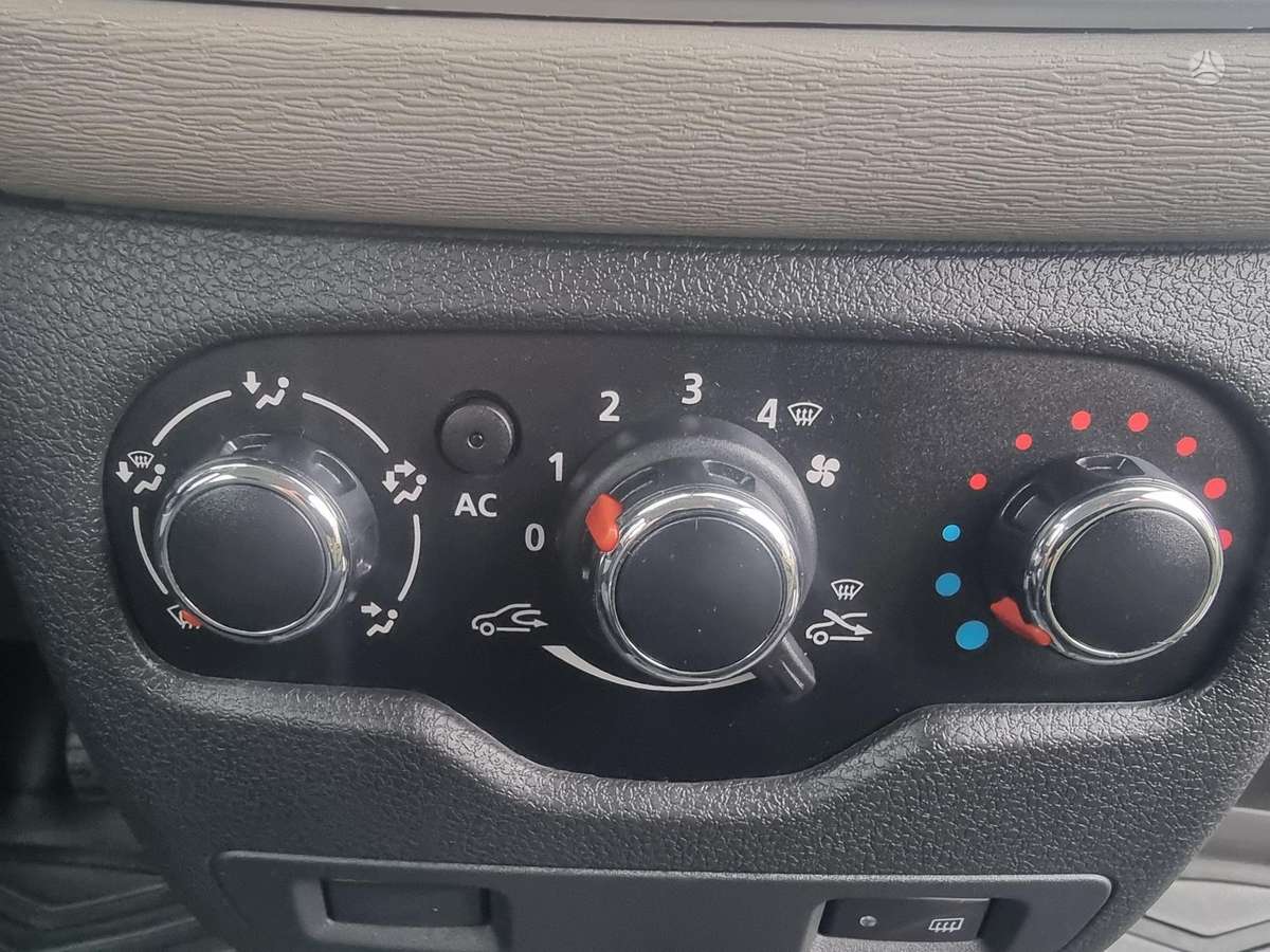 Dacia Dokker 2013 — photo 11