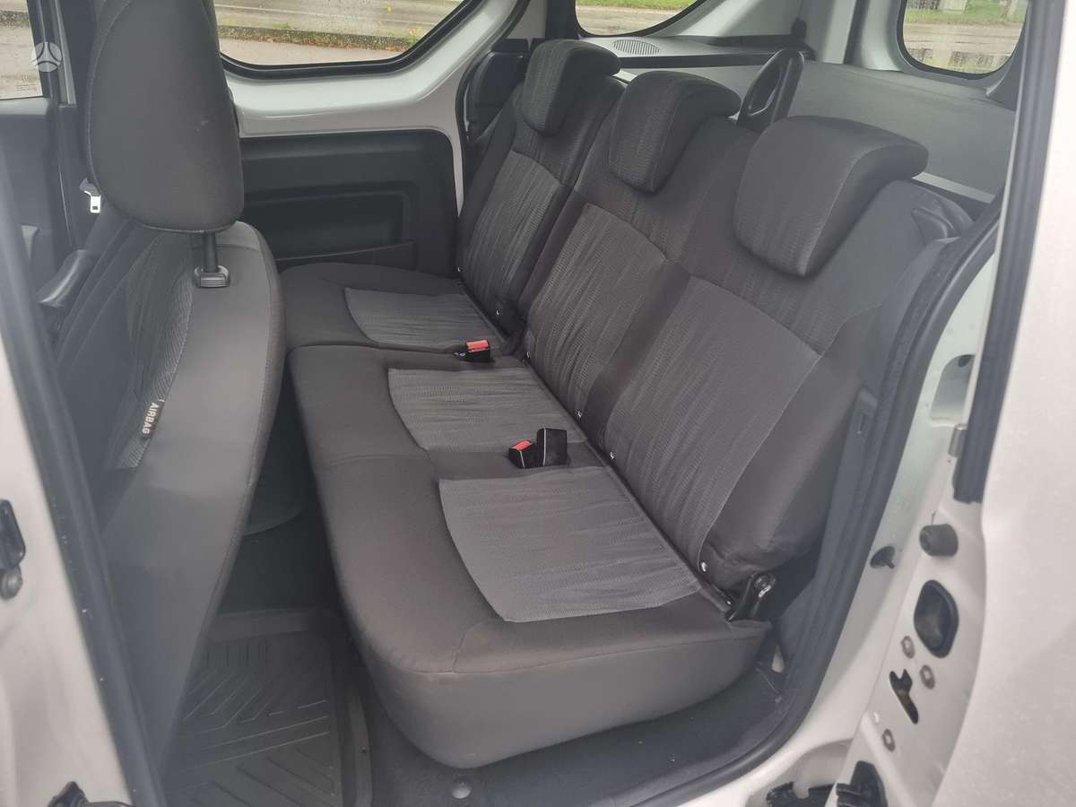 Dacia Dokker 2013 — photo 13