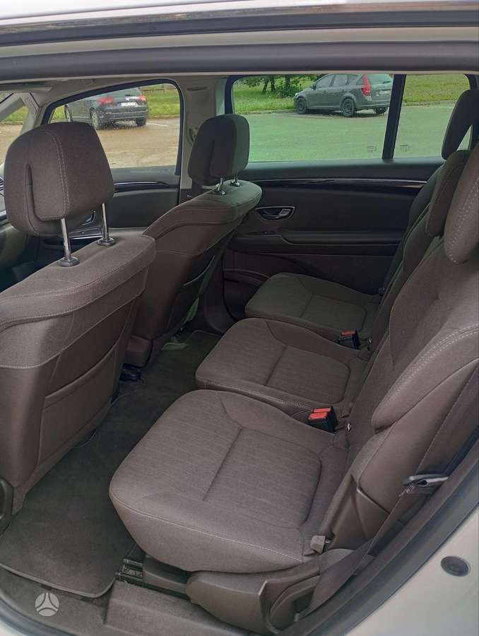 Renault Espace 2015 — photo 12