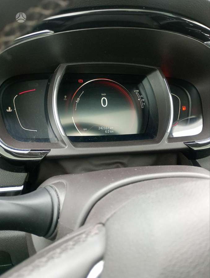 Renault Espace 2015 — photo 16