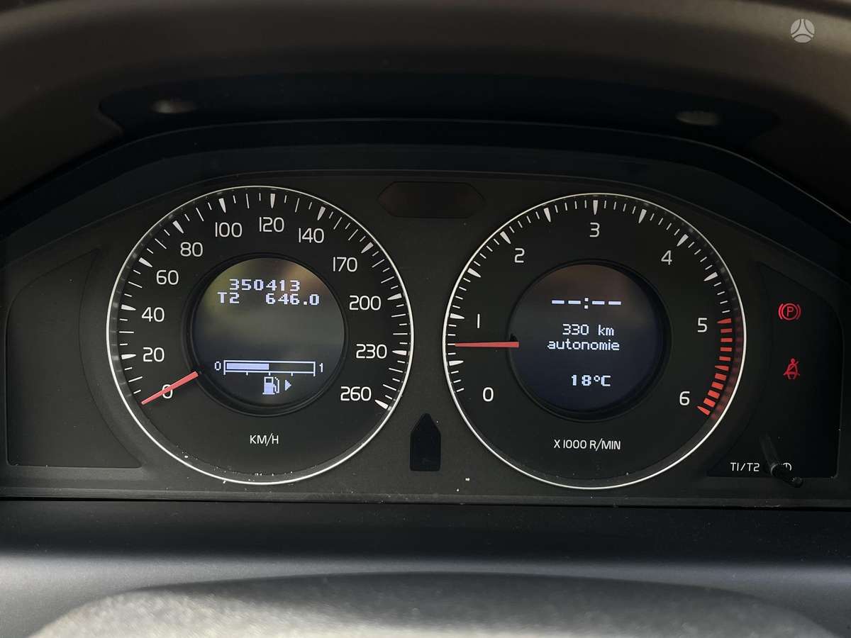 Volvo XC60 2009 — photo 20