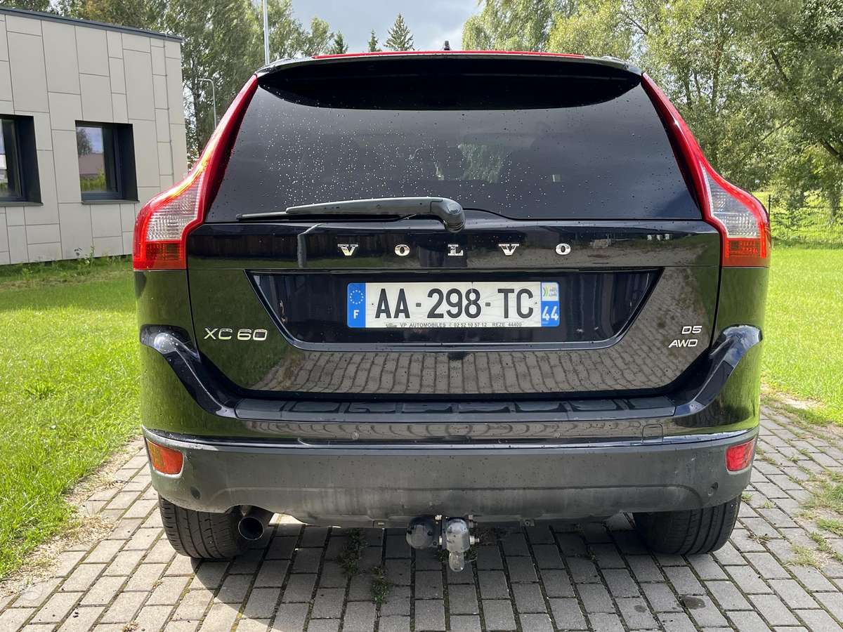 Volvo XC60 2009 — engine 2400 cm³, 185 HP (136kW)