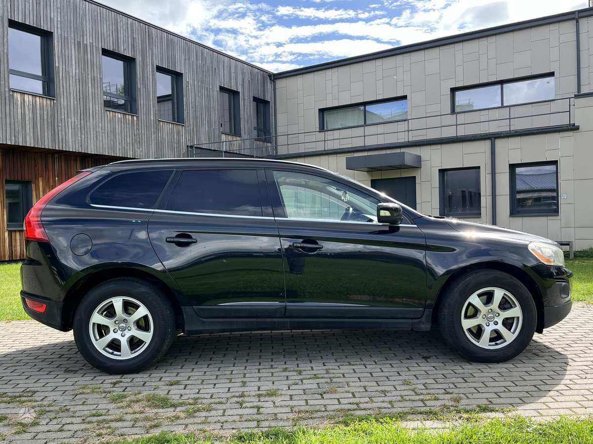 Volvo XC60 2009 — photo 6