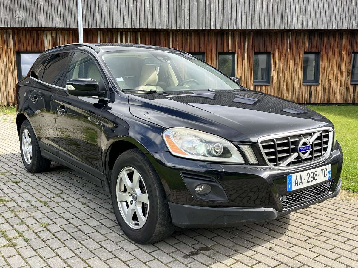 Volvo XC60 2009 — photo 7