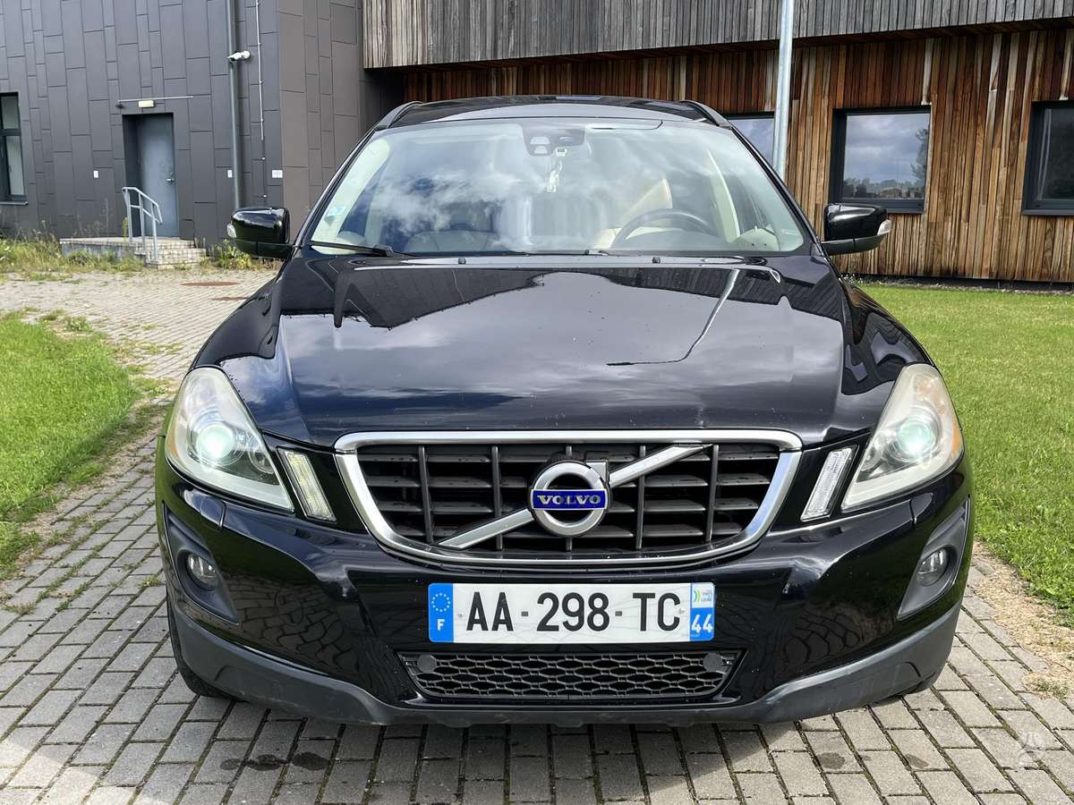 Volvo XC60 2009 — photo 8