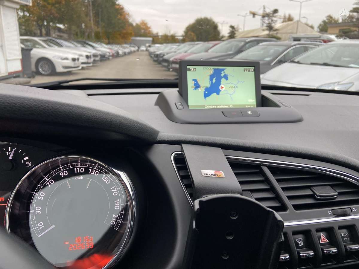 Peugeot 3008 2014 — photo 15