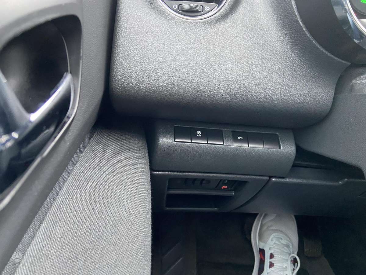 Peugeot 3008 2014 — photo 18