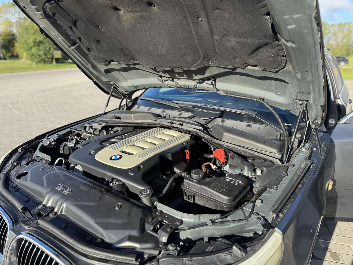 BMW 525 2006 — photo 16