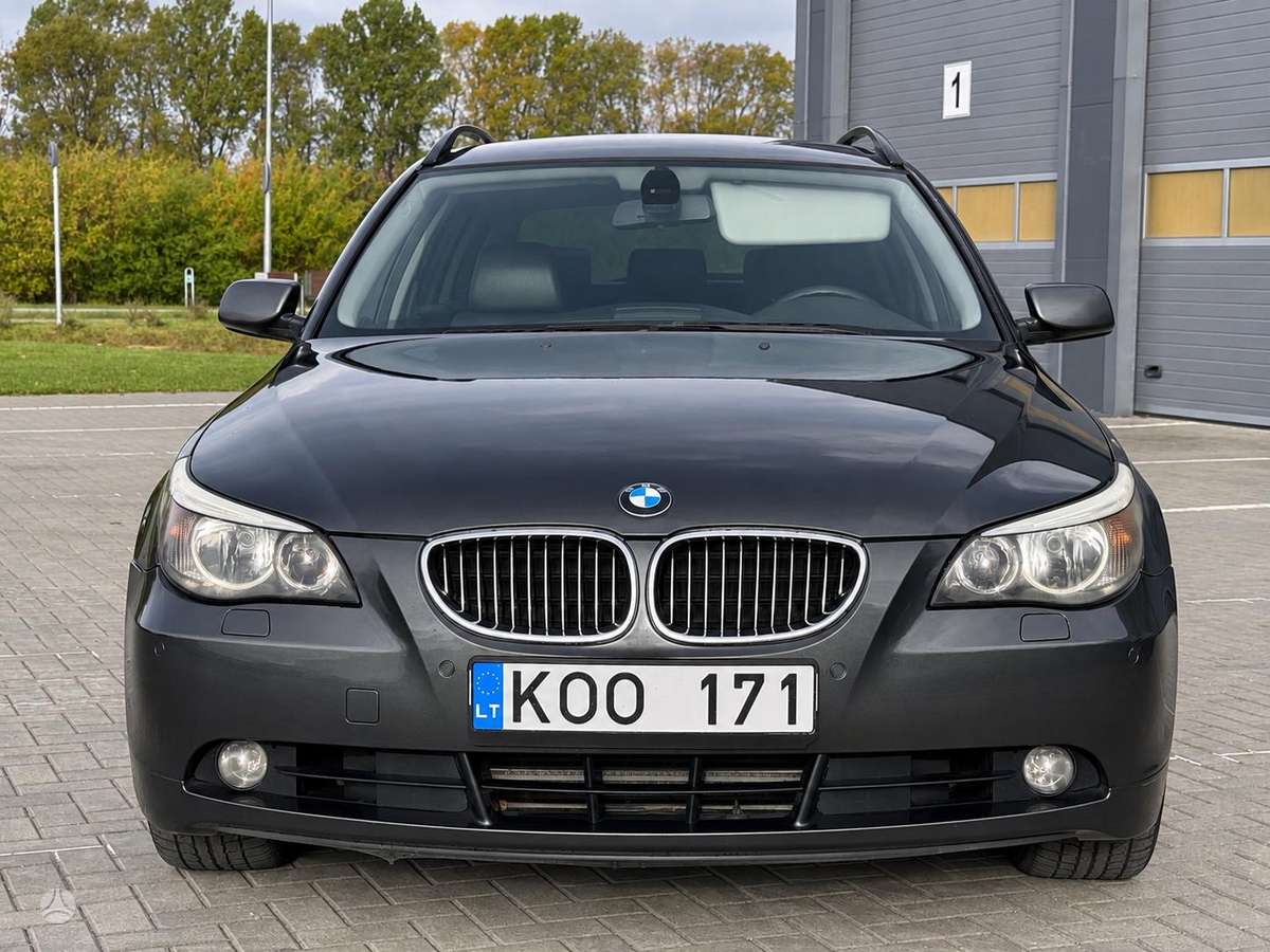 BMW 525 2006 — interior