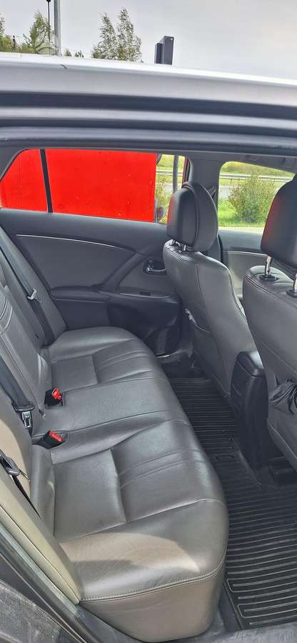 Toyota Avensis, 2011 — авто для ЗСУ з Європи