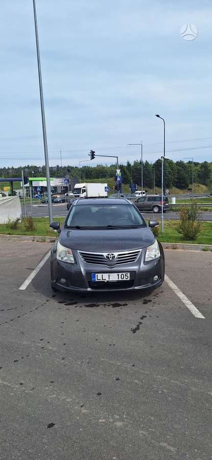 Toyota Avensis 2011 — photo 9
