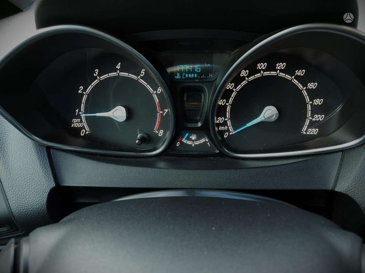 Ford B-MAX 2015 — photo 14
