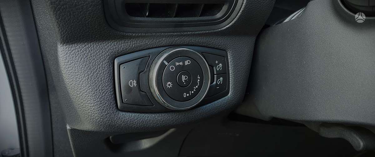 Ford B-MAX 2015 — photo 18